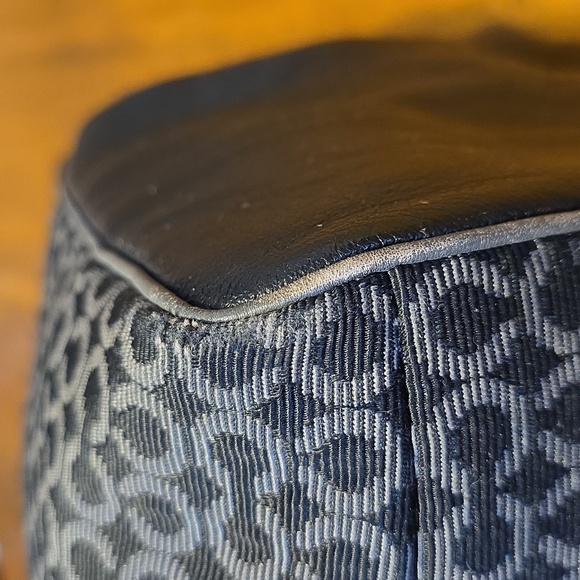 Coach Madison Kimberly Carryall bag in black Op Art needlepoint - Picture 10 of 16